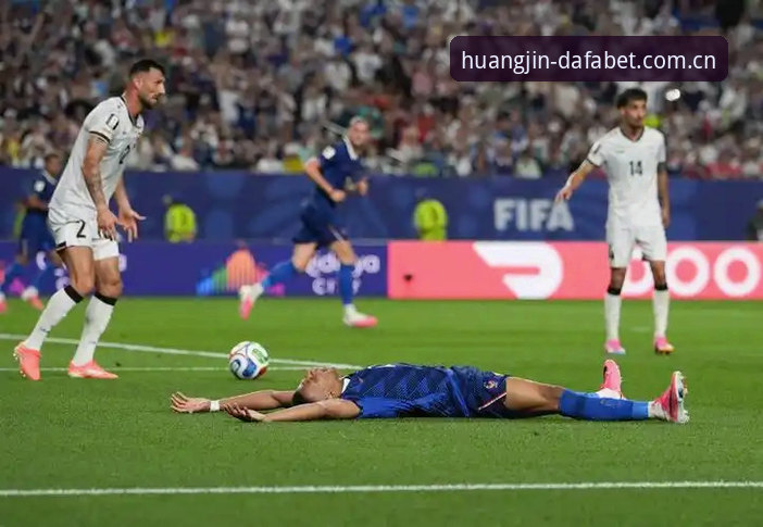 法国3比0伊拉克背后的数据革命：世界杯射手王争夺战全面解析